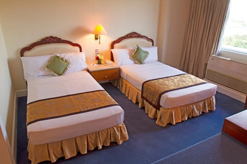 Manila Prince Hotel מראה חיצוני תמונה