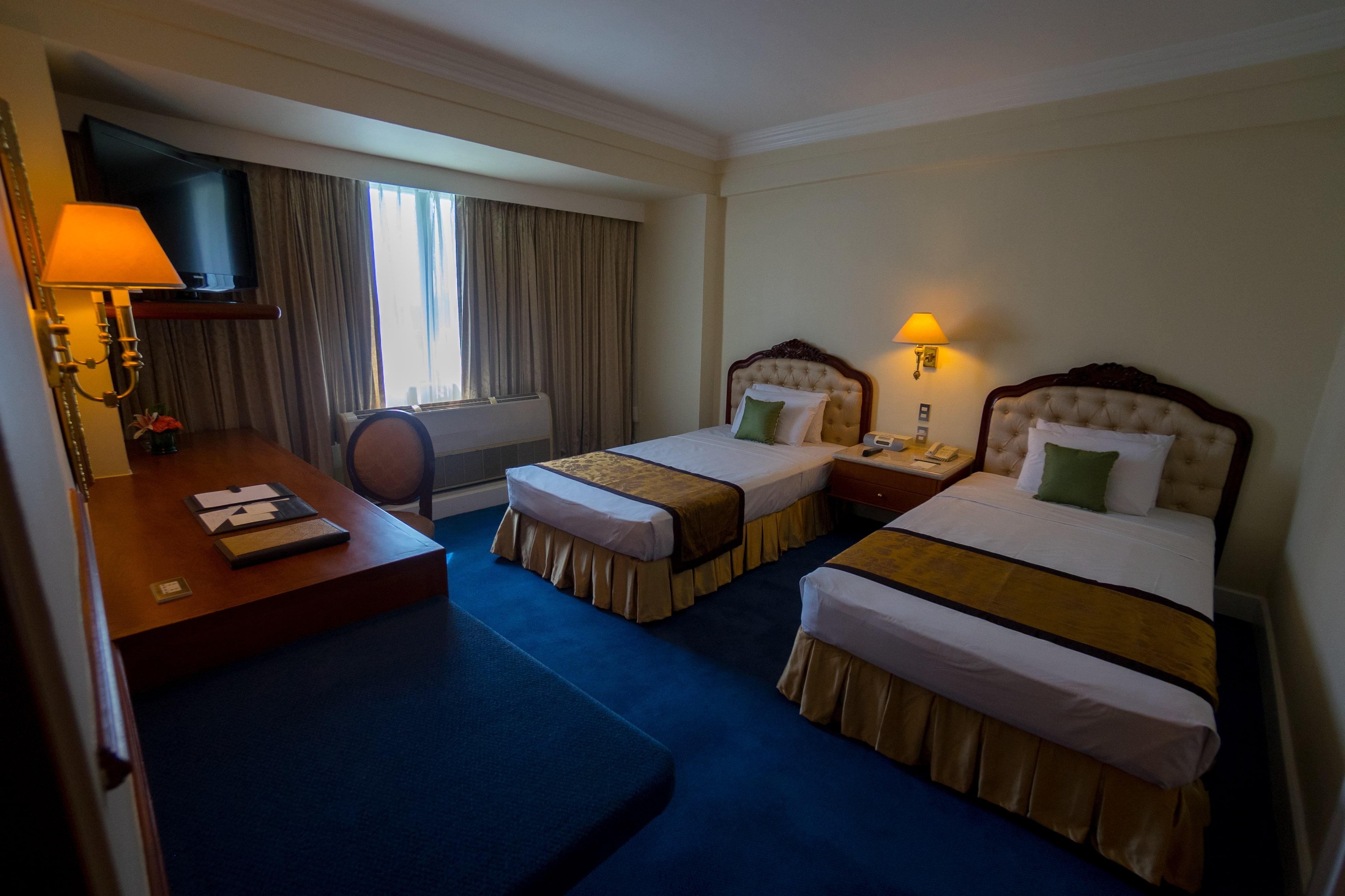 Manila Prince Hotel מראה חיצוני תמונה